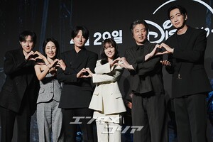 【フォト】1500億ウォンの金塊を追う『ゴールドランド』のキャストたち