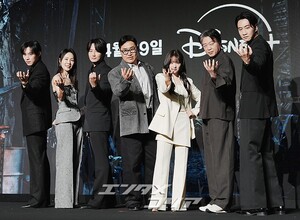 【フォト】1500億ウォンの金塊を追う『ゴールドランド』のキャストたち