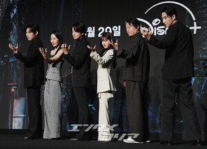 【フォト】1500億ウォンの金塊を追う『ゴールドランド』のキャストたち