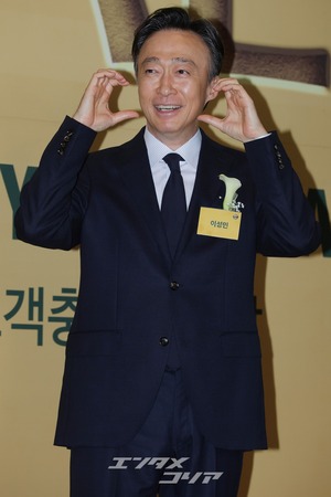 【フォト】キム・ジュンス、イ・ソンミンなど出席　「2026ブランド顧客忠誠度大賞」