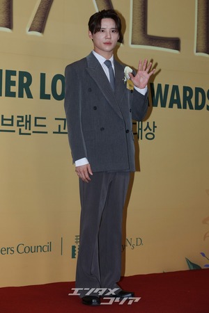 【フォト】キム・ジュンス、イ・ソンミンなど出席　「2026ブランド顧客忠誠度大賞」