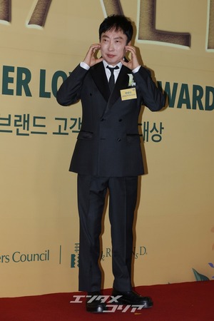 【フォト】キム・ジュンス、イ・ソンミンなど出席　「2026ブランド顧客忠誠度大賞」