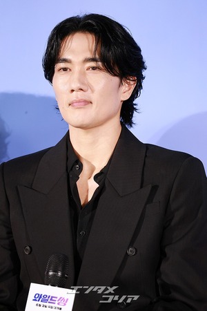 【フォト】 ダンスのカン・ドンウォン、ラップのオム・テグ…『ワイルド・シング』制作報告会の様子