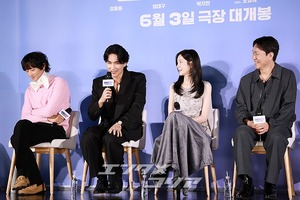 【フォト】 ダンスのカン・ドンウォン、ラップのオム・テグ…『ワイルド・シング』制作報告会の様子