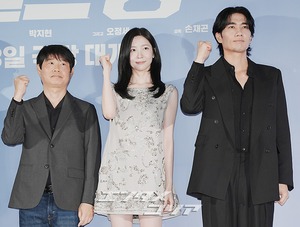 【フォト】カン・ドンウォン＆オ・ジョンセ＆パク・ジヒョン＆オム・テグ「『ワイルド・シング』見てね！」