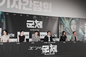 【フォト】アップグレードした新たな「Kゾンビ」の誕生…『群体』メディア試写会