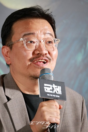 【フォト】アップグレードした新たな「Kゾンビ」の誕生…『群体』メディア試写会