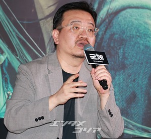 【フォト】アップグレードした新たな「Kゾンビ」の誕生…『群体』メディア試写会
