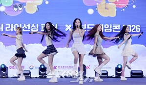 【フォト】広報大使に任命されたRESCENE、祝賀公演でさわやかな魅力アピール