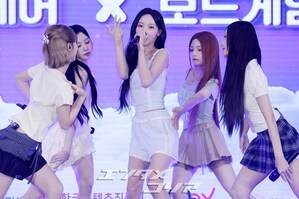 【フォト】広報大使に任命されたRESCENE、祝賀公演でさわやかな魅力アピール