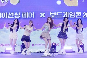 【フォト】広報大使に任命されたRESCENE、祝賀公演でさわやかな魅力アピール